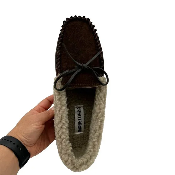 Minnetonka Mens Moccasin Slippers Size 10 Chocolate Suede Upper Faux Fur Lining - Picture 6 of 16